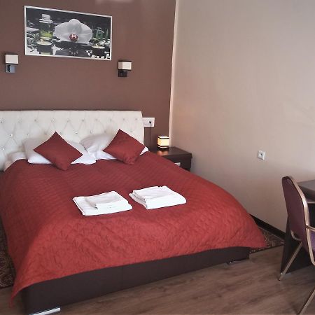 Hotel Skarpa เซย์นี ภายนอก รูปภาพ