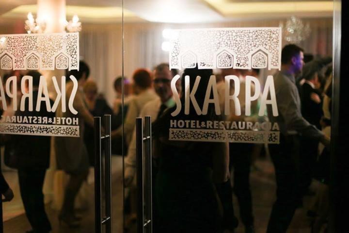 Hotel Skarpa เซย์นี ภายนอก รูปภาพ