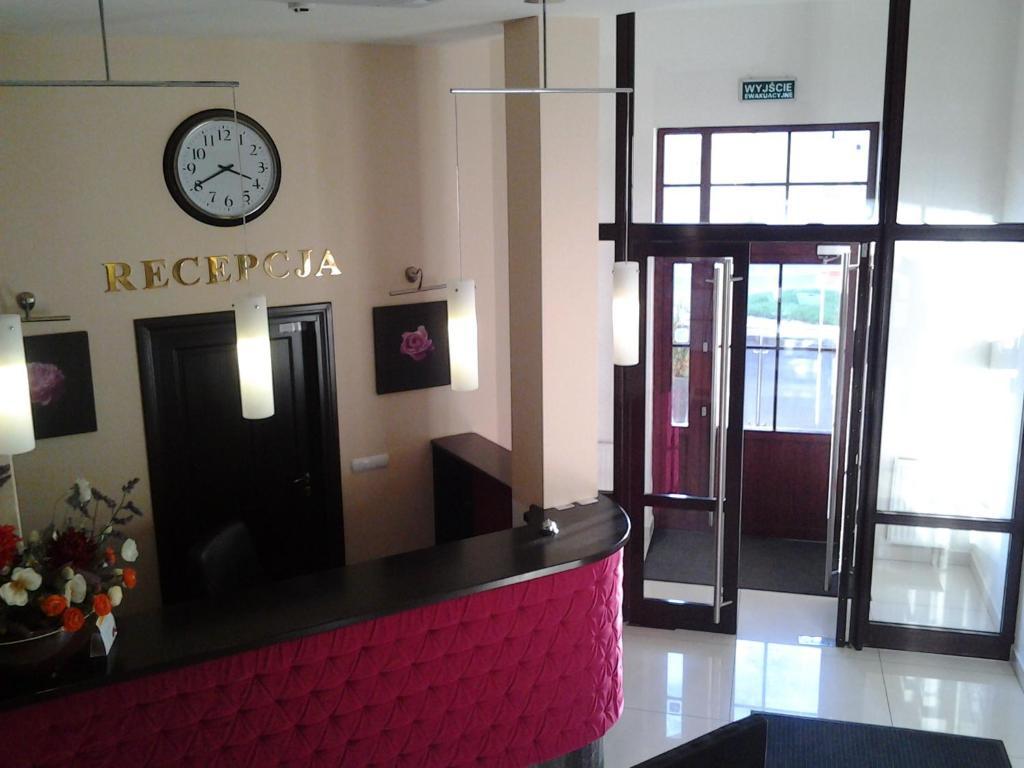 Hotel Skarpa เซย์นี ภายนอก รูปภาพ