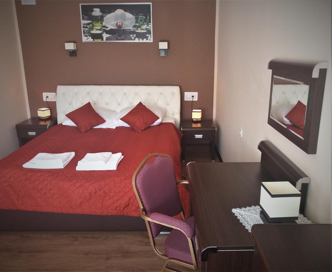 Hotel Skarpa เซย์นี ภายนอก รูปภาพ